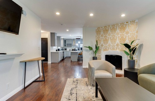 Woodland Hills Casa | Woodland Hills Zen Modern