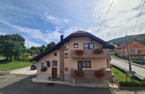 Korenica Casa | Woodland