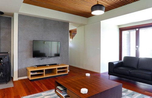 Foster Casa | Retiro de vacaciones Woodland Mirth