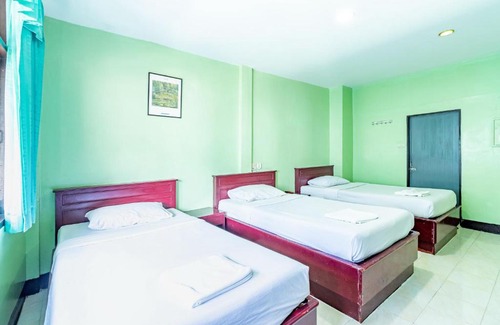 Bang Rak Hotel | Woodlands Place