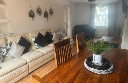 Egremont Apartamento | Woodman House- 7 Bedrooms - Sleeps 14