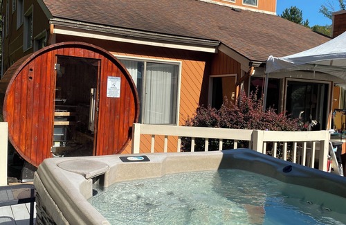 Circleville Casa | Woodsie - best glamping experience Middletown ny