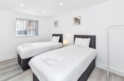 Hucknall Apartamento | Woodstock House Flat 2 - Modern 2BR in Hucknall
