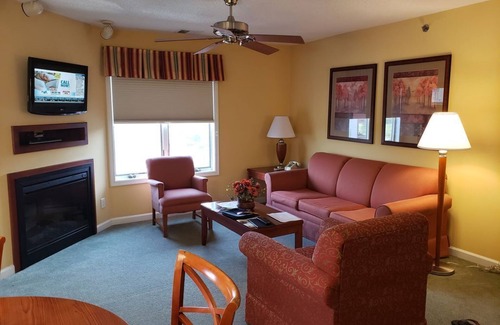 McGaheysville Condominio | Woodstone at Massanutten 1br suite, Sunday check-in