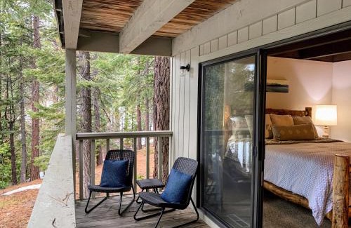 Kings Beach Casa | Woodsy retreat near Northstar & lake