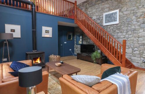 Tudenham Casa | Woodville Lodge