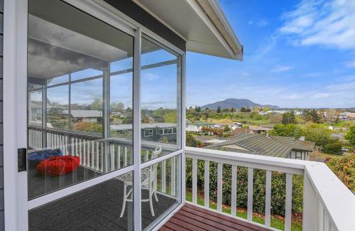 Taupo Casa | Woodward House Taupo
