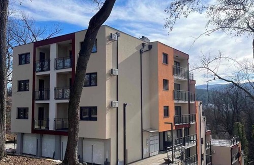 Vrnjacka Banja Apartamento | Woody apartment near center Vrnjačka Banja with free parking