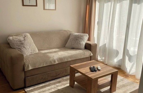 Vrnjacka Banja Apartamento | Woody apartment near center Vrnjačka Banja with free parking