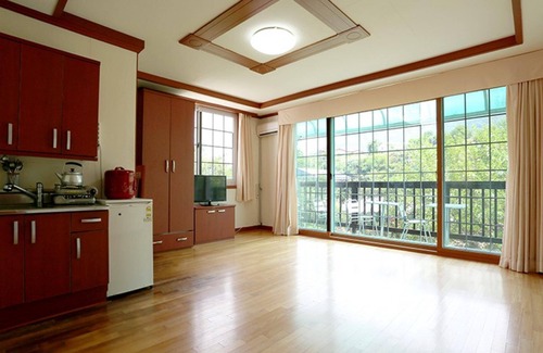 Jecheon Casa | Worak Pensionville Monet's House