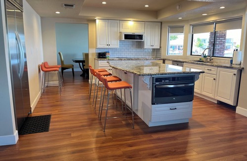 Spring Valley Lake Casa | WORK and PLAY. Beautiful, Spacious LakeFront home located in Victorville Ca.