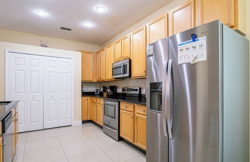 Crescent Lakes Casa | Work Hard, Play Harder