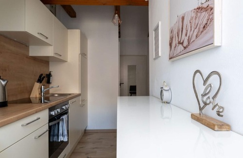 Leoben Apartamento | Work & Stay | 5 Guests | Fast WiFi | Near Station