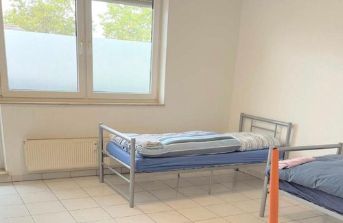 Sankt Augustin Apartamento | work & stay apartment mit WLAN & Balkon