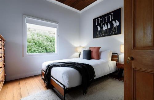 Penguin Casa | Work & Wander | Cottage w/Dedicated Office