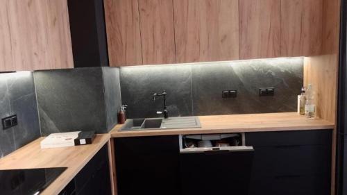 Wlochy Apartamento | WORKATION Centre Airport Boutique Designer Bath, 3-4 days best offer, Kitchen, Balkony, Aircon