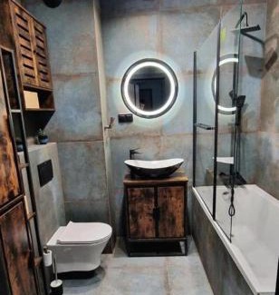 Wlochy Apartamento | WORKATION Centre Airport Boutique Designer Bath, 3-4 days best offer, Kitchen, Balkony, Aircon