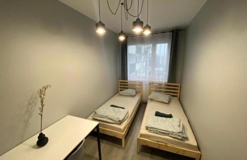 Wlochy Apartamento | WORKATION Centre Airport Boutique Designer Bath, 3-4 days best offer, Kitchen, Balkony, Aircon