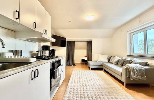 Backadalen Casa | Workers - Studio - Volvo - Parking lot - All-Inc