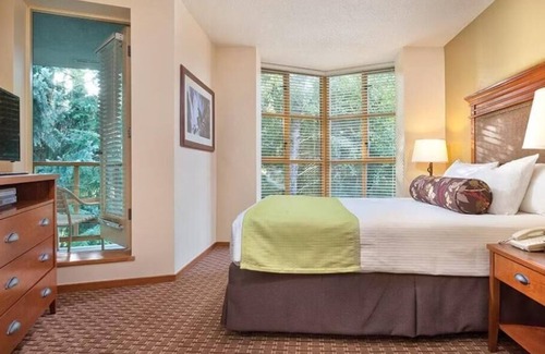 Whistler Cay Heights Cabina | WorldMark Cascade Lodge - 1 week Christmas Getaway, Whistler Resort.