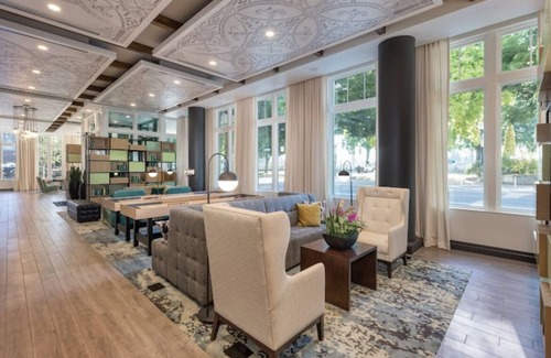 Old Town Chinatown Apartamento | WorldMark Portland Waterfront Park. Charming Studio