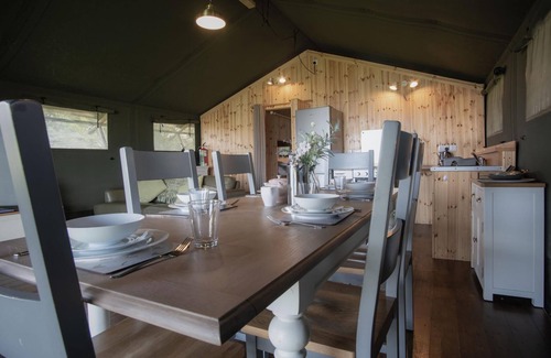 Llangennith Alquiler De RV | Worms Head - Safari Tent - Llangennith
