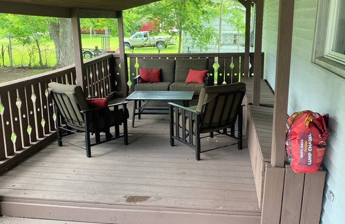 Cedar Rapids Casa | Worthington Dr Sw acreage