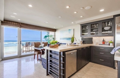 Mission Beach Casa | WOW! 5 Ocean Front Townhomes * Entire 1st Level