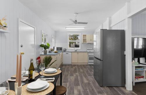 Norman Park Casa | Wow Bridge views Near CBD Quiet bus train