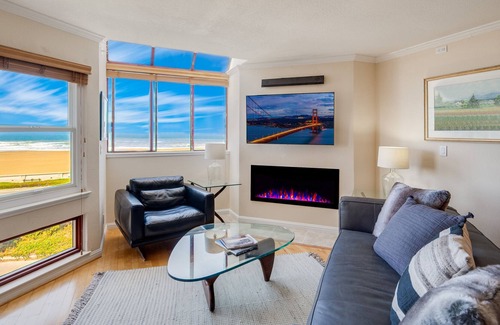 Outer Richmond Condominio | WOW! DIRECT OCEAN VIEW, Parking, Balcony , Across from Beach, UPDATED appliances