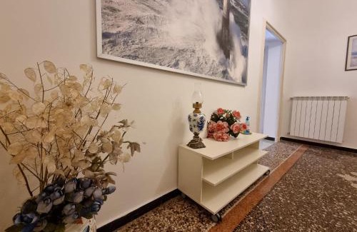 San Teodoro Apartamento | WOW HOME 2 - 175 mq - posteggio privato - davanti porto traghetti - fino a 10 posti letto - balcone