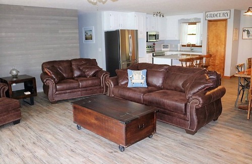 Baxter Casa | ¡GUAUU! Lake View AND Lake Acceso en una casa recién renovada