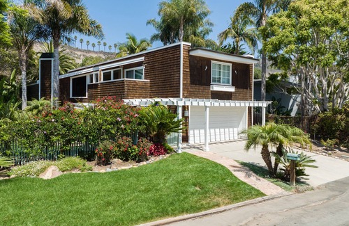 Carpinteria Casa | Rincon Point Dream Home, pasos a la playa, jacuzzi y patio privado
