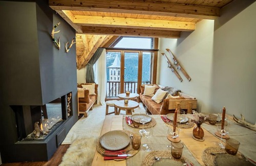 Beret Apartamento | WOW views next to the ski lift!