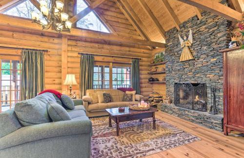 Alpendorf Casa | Wraparound Deck Linville Mountain Cabin