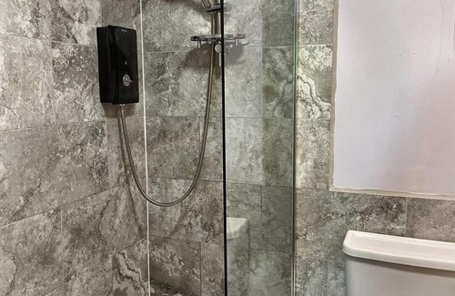 Llanybri Casa | Wren 23-Hot Tub-Woodland Lodges-Tenby-Pembroke