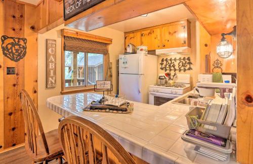 Wrightwood Casa | Wrightwood Cabin with Cozy Interior!