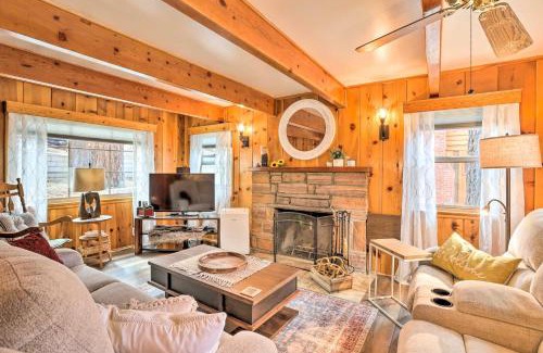 Wrightwood Casa | Wrightwood Cabin with Cozy Interior!
