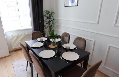 Wahring Apartamento | Wunderschöne Altbau-Stil Wohnung