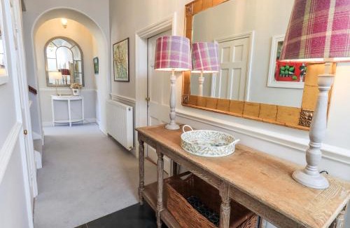 Near Sawrey Casa | Wykefield
