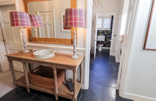 Near Sawrey Casa | Wykefield