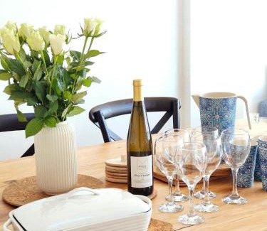 Gwbert Casa | Wyn Y Mor