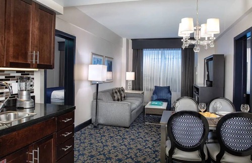 Lower Nob Hill Complejo | 🌴Wyndham Canterbury✨ Experience Paradise in a 1BR Villa - Sleeps 4!