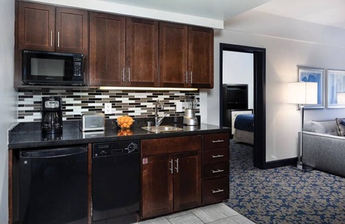 Lower Nob Hill Complejo | 🌴Wyndham Canterbury✨ Experience Paradise in a 1BR Villa - Sleeps 4!