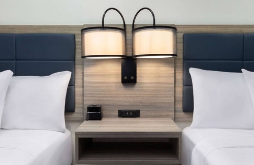 Irving Hotel | Wyndham DFW Airport