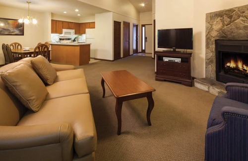 Lake Lure Condominio | Wyndham Fairfield Mountain |2BR/2BA King Bed Suite