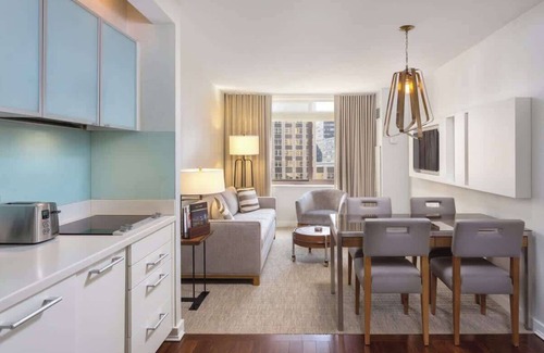 Midtown East Condominio | Wyndham Midtown 45 | 2BR/2BA King Bed Suite