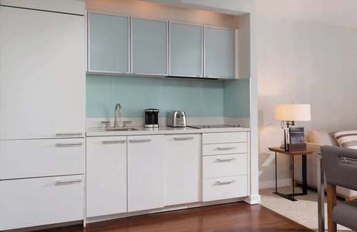 Midtown East Condominio | Wyndham Midtown 45 | 2BR/2BA King Bed Suite