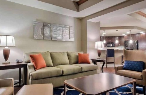 National Harbor Condominio | Wyndham National Harbor | 1BR/1BA King Bed Suite