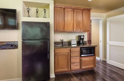 Paradise Valley Village Condominio | Wyndham Orange Tree Resort |1BR/1BA King Bed Suite